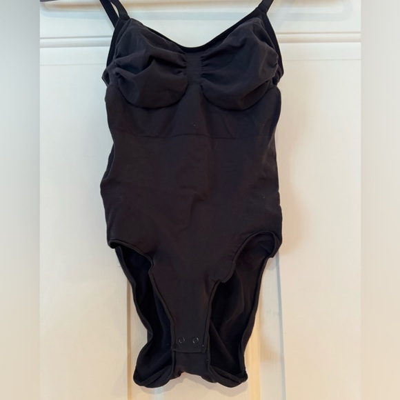 SKIMS Seamless Sculpt Brief Bodysuit, L/XL - Picture 3 of 11